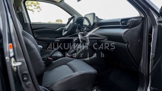 2025 Suzuki Grand Vitara 1.5 Litres 4-Cylinder Hybrid Engine Grey Black SUV