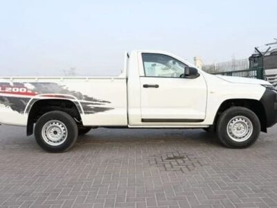 2026 Mitsubishi L200 2.4 Litres 4 Cylinders Diesel Engine SC MT White Black Pickup Truck