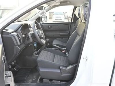 2026 Mitsubishi L200 2.4 Litres 4 Cylinders Diesel Engine SC MT White Black Pickup Truck