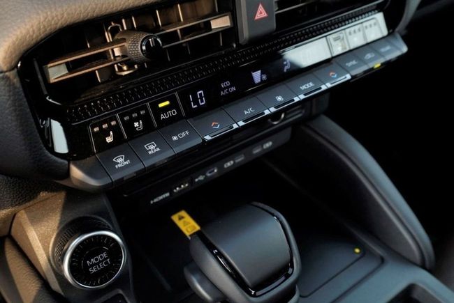 2025 Toyota Prado Full Option VXR 2.4 Liters 4-Cylinder Turbo Petrol Engine Blue Brown SUV