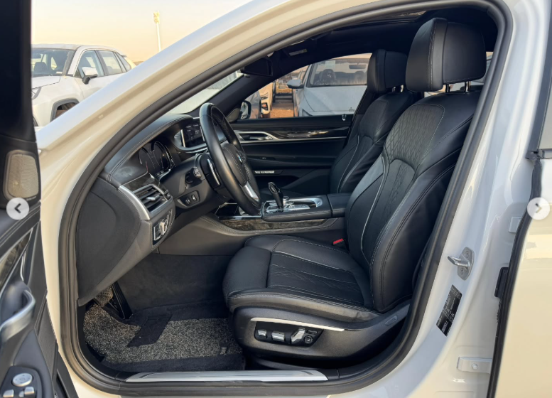 2017 BMW 750Li 4.4 Liters 8-cylinder Petrol Engine White Black Sedan Full Option Clean Title