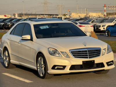 2011 Mercedes-Benz E550 AMG 5.5-liter V8 DOHC 32-valve White Black Luxury Sedan Clean Title