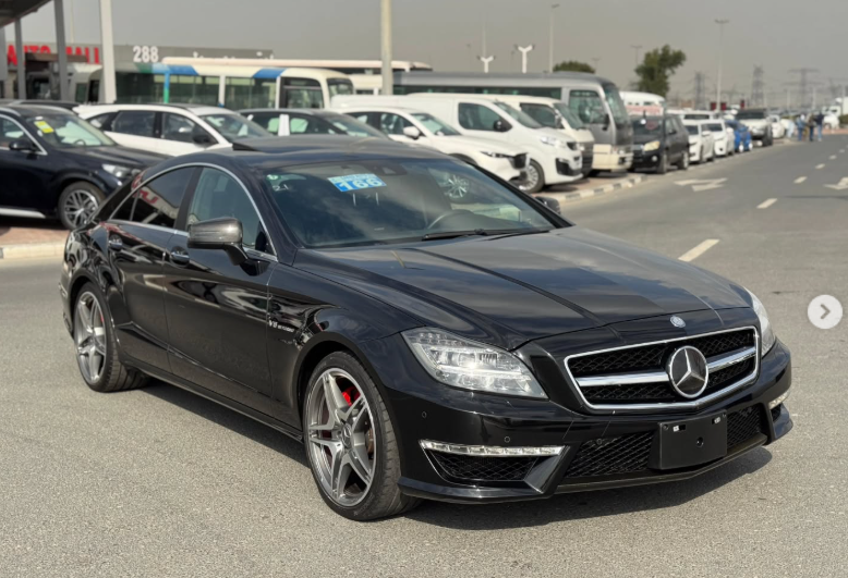 2014 Mercedes-Benz CLS63s AMG 5.5-liter V8 Cylinders Petrol Engine Black 4-door Coupe