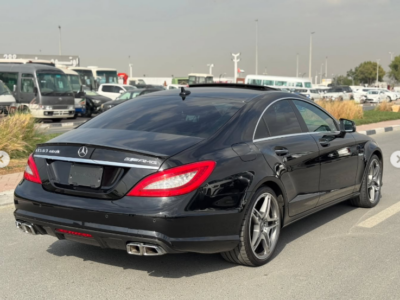 2014 Mercedes-Benz CLS63s AMG 5.5-liter V8 Cylinders Petrol Engine Black 4-door Coupe