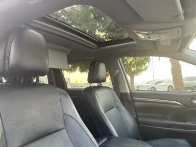 2016 Toyota Kluger Grande 3.5 Litres 6 Cylinders Petrol Engine Blue Black SUV Automatic