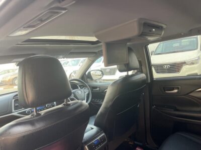 2016 Toyota Kluger Grande 3.5 Litres 6 Cylinders Petrol Engine Blue Black SUV Automatic