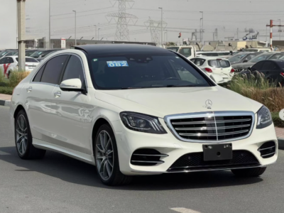 2019 Mercedes-Benz S560 4.0-liter twin-turbocharged Petrol Engine White Black Luxury Sedan