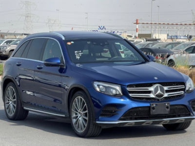 2017 Mercedes-Benz GLC350 2.0-liter turbocharged inline-4 Petrol Engine Blue Black SUV