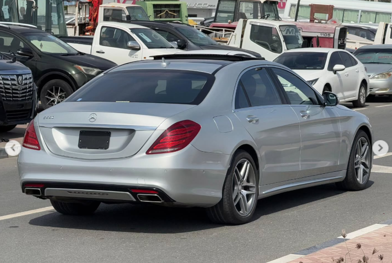 2014 Mercedes-Benz S 550 4.7-liter twin-turbocharged V8 Petrol Engine Silver Black Sedan