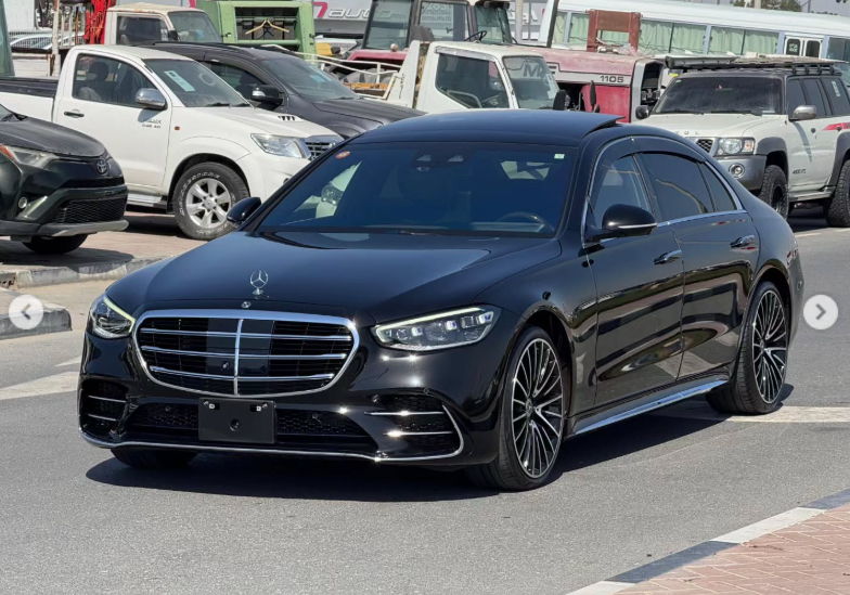 2021 Mercedes-Benz S 500 4MATIC 3.0-liter turbocharged inline-six Engine Black Luxury Sedan