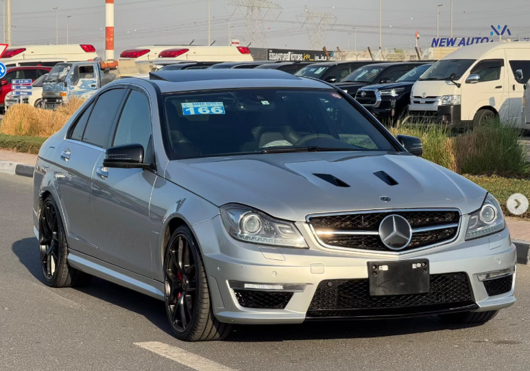2014 Mercedes-Benz C 63 AMG Edition 507 6.2-liter V8 Petrol Engine Silver Black Sedan