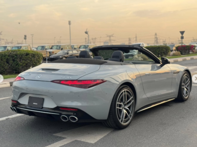 2023 Mercedes-AMG SL 43 2.0-liter turbocharged inline-four Engine Silver Black Convertible