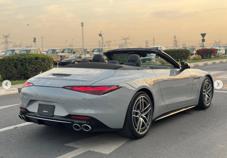 2023 Mercedes-AMG SL 43 2.0-liter turbocharged inline-four Engine Silver Black Convertible