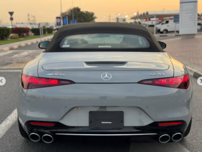2023 Mercedes-AMG SL 43 2.0-liter turbocharged inline-four Engine Silver Black Convertible