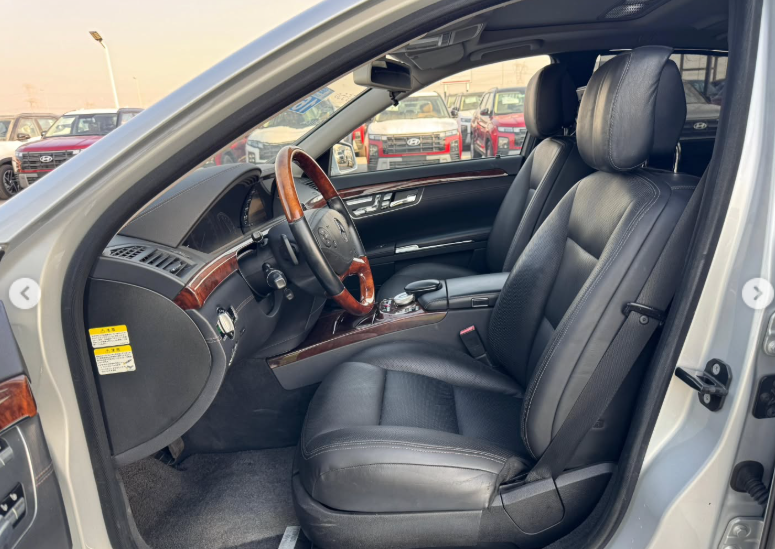 2012 Mercedes-Benz S550L AMG 4.6 Litres Twin-Turbo V8 Petrol Engine Silver Black Sedan