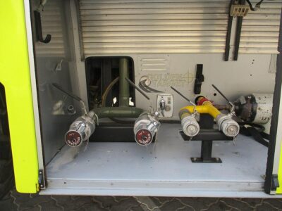 1994 REYNOLDS BOUGHTON BARRACUDA 6×6 AIRPORT FIRE TRUCK 8 Cylinder Diesel Engine Green