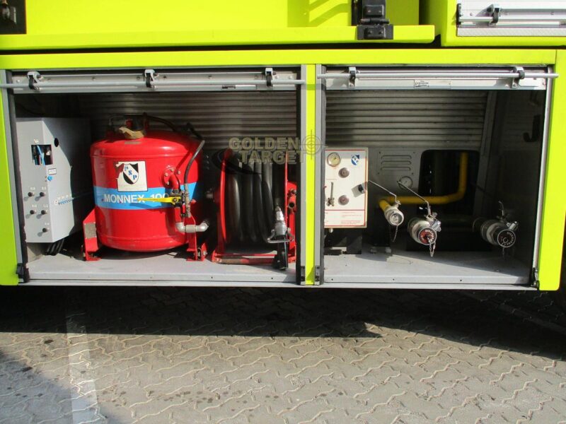 1994 REYNOLDS BOUGHTON BARRACUDA 6×6 AIRPORT FIRE TRUCK 8 Cylinder Diesel Engine Green