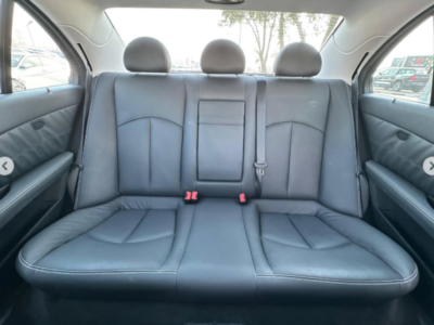 2009 Mercedes-Benz E550 5.5 Litres 8 Cylinders Petrol Engine Silver Grey Sedan Excellent Condition