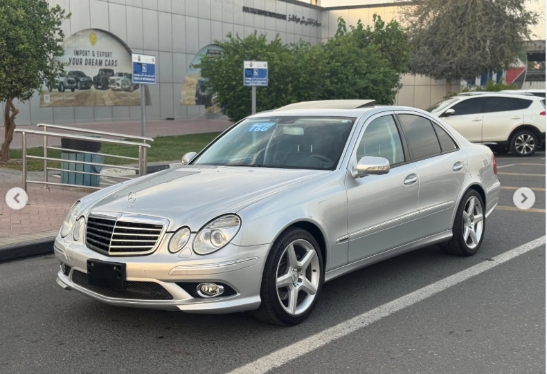 2009 Mercedes-Benz E550 5.5 Litres 8 Cylinders Petrol Engine Silver Grey Sedan Excellent Condition