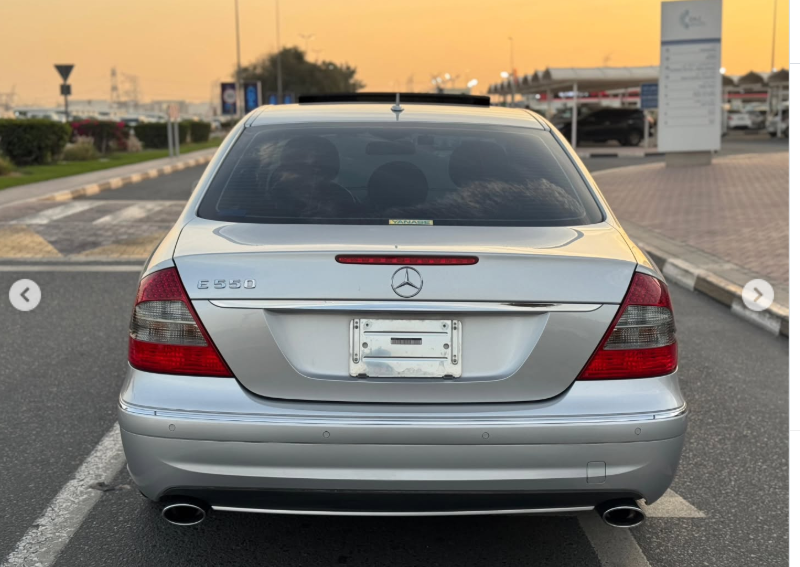 2009 Mercedes-Benz E550 5.5 Litres 8 Cylinders Petrol Engine Silver Grey Sedan Excellent Condition