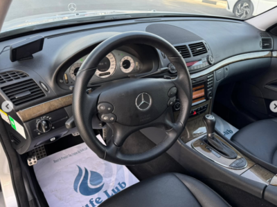 2009 Mercedes-Benz E550 5.5 Litres 8 Cylinders Petrol Engine Silver Grey Sedan Excellent Condition