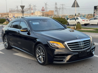 2018 Mercedes-Benz S 560 4.0-liter V8 BiTurbo Petrol Engine Black Brown SUV Excellent Condition
