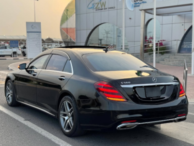 2018 Mercedes-Benz S 560 4.0-liter V8 BiTurbo Petrol Engine Black Brown SUV Excellent Condition