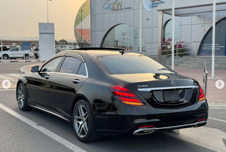 2018 Mercedes-Benz S 560 4.0-liter V8 BiTurbo Petrol Engine Black Brown SUV Excellent Condition