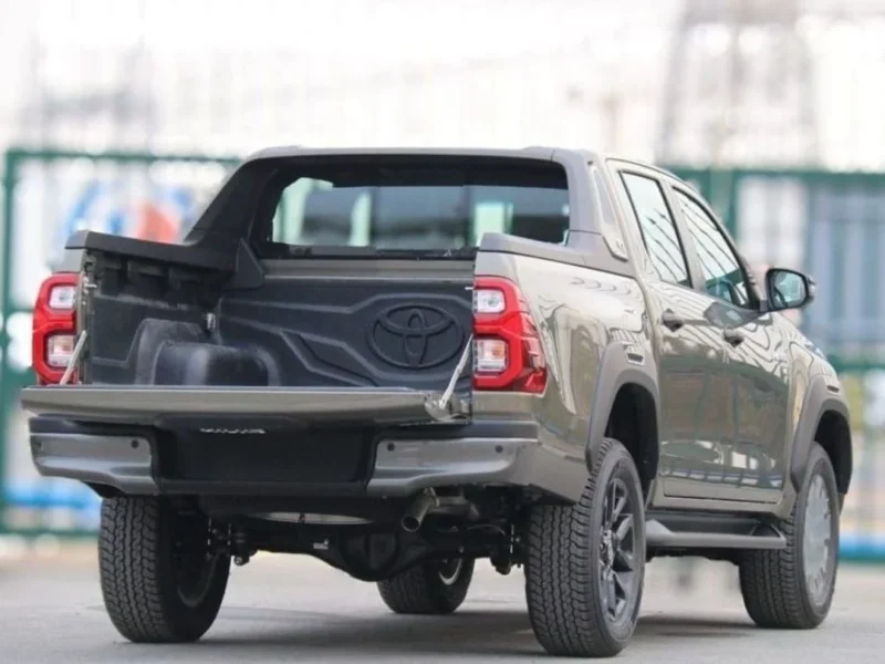 2025 Toyota Hilux Adventure 4.0L V6 Petrol Engine Green Black Double Cab Pickup Truck