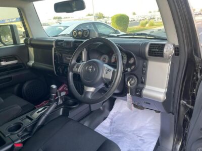 2015 Toyota FJ Cruiser 4.0 Litres 6 Cylinders Petrol Engine Black SUV Automatic