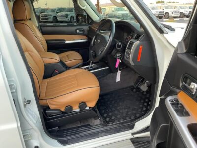 2015 Nissan Patrol ST Safari 4.8 Liters 6-cylinder Petrol Engine White Tan SUV Automatic