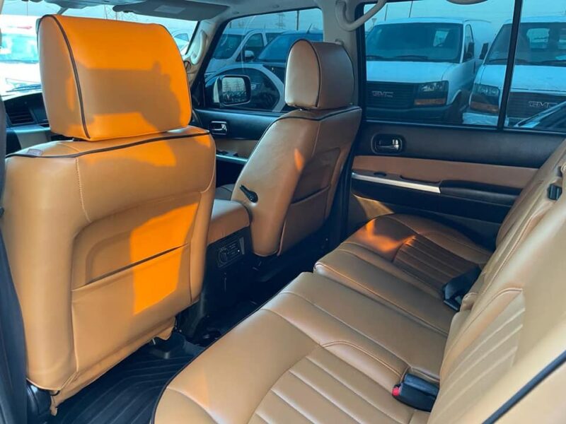 2015 Nissan Patrol ST Safari 4.8 Liters 6-cylinder Petrol Engine White Tan SUV Automatic