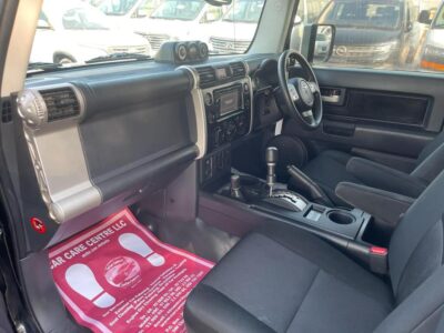 2015 Toyota FJ Cruiser 4.0 Litres 6 Cylinders Petrol Engine Black SUV Automatic