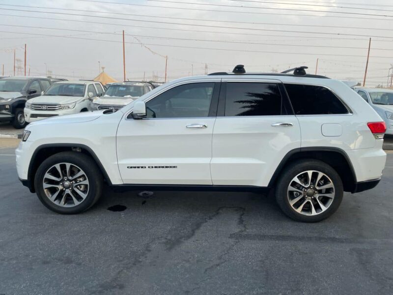 2017 Jeep Grand Cherokee 3.0L V6 Turbocharged Diesel Engine White Black SUV