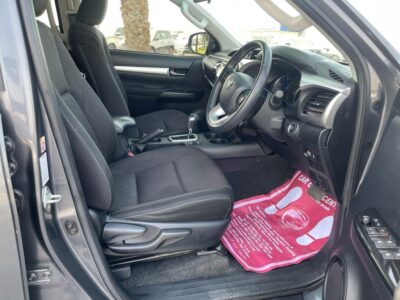 2018 Toyota Hilux SR5 Dual Cab 2.8-liter Diesel Turbo 4 Cylinder Grey Black Pickup Truck