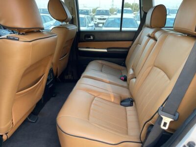 2013 Nissan Patrol ST Safari 3.0L 4 Cylinders Turbo Diesel White Tan SUV 4x4