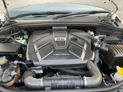 2017 Jeep Grand Cherokee 3.0L V6 Turbocharged Diesel Engine White Black SUV