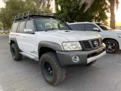 2013 Nissan Patrol ST Safari 3.0L 4 Cylinders Turbo Diesel White Tan SUV 4x4