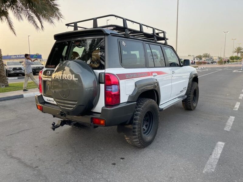 2013 Nissan Patrol ST Safari 3.0L 4 Cylinders Turbo Diesel White Tan SUV 4x4