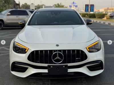 2021 Mercedes-Benz AMG E63s 4MATIC+ 4.0-liter twin-turbo V8 Engine White Black Sedan