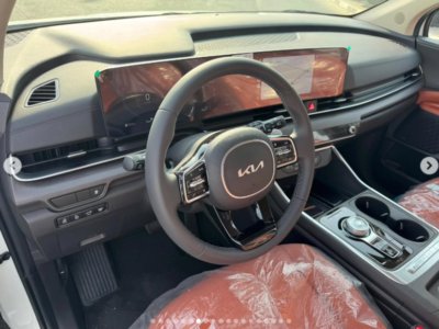 2025 Kia Carnival 3.5-liter V6 Petrol Engine White Brown MPV Automatic FWD