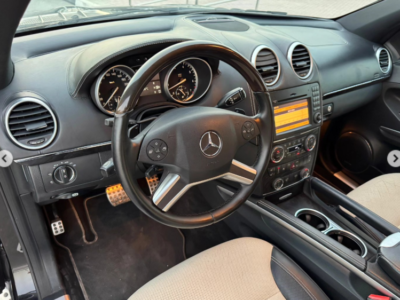 2012 Mercedes-Benz GL 550 4MATIC 5.5 Liters 8-cylinder Petrol Engine Black Beige SUV