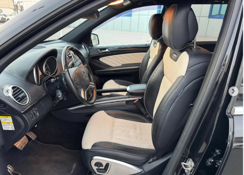 2012 Mercedes-Benz GL 550 4MATIC 5.5 Liters 8-cylinder Petrol Engine Black Beige SUV