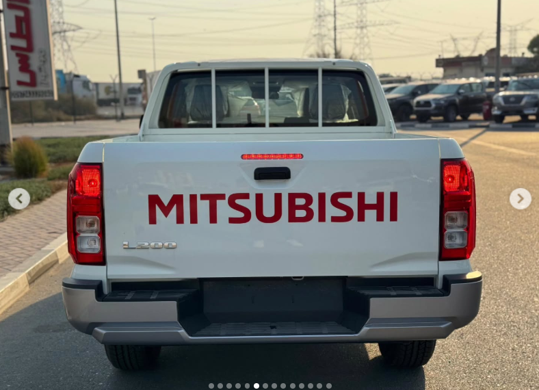 2025 Mitsubishi L200 2.4L 4-cylinder intercooled Turbo Diesel Engine White Black Pickup Truck