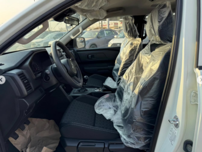 2025 Mitsubishi L200 2.4L 4-cylinder intercooled Turbo Diesel Engine White Black Pickup Truck