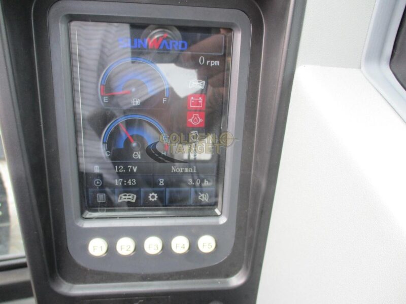 2025 SUNWARD SWE60E Mini Excavator 4 Cylinder Yanmar Diesel Engine Automatic