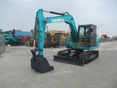 2025 SUNWARD SWE80E9 Mini Excavator 4-cylinder Yanmar Diesel Engine Automatic