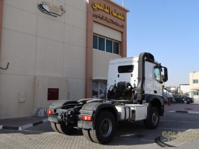 2016 Mercedes Arocs 2045 4x4 Head Truck 6 Cylinder Diesel Engine Automatic