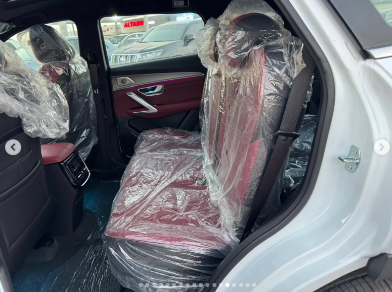 2025 Jetour X70 1.5L Turbo 4-cylinder Petrol Engine White Red SUV Automatic FWD