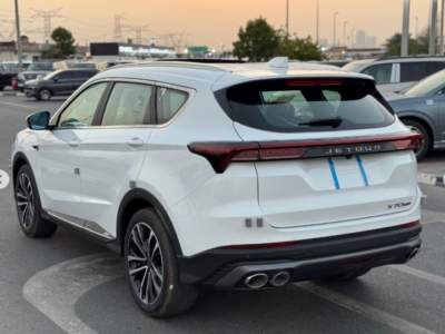 2025 Jetour X70 1.5L Turbo 4-cylinder Petrol Engine White Red SUV Automatic FWD